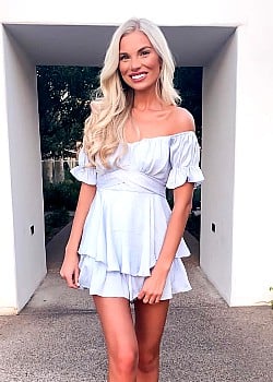 Shania Brenon